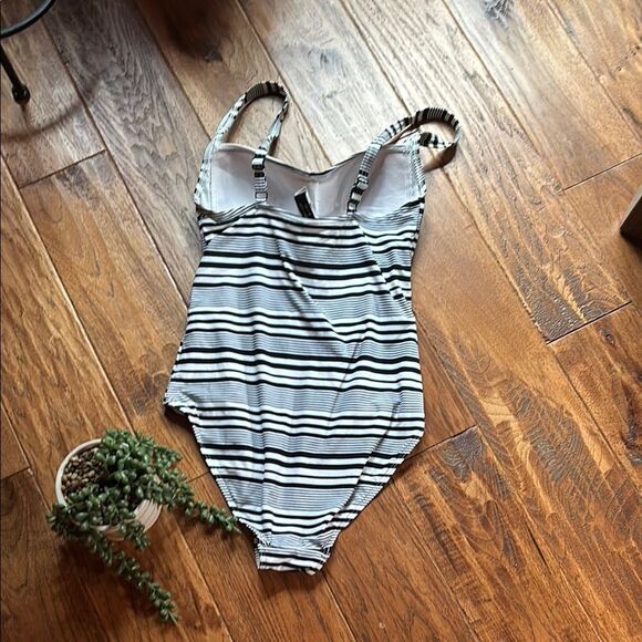 Nip Tuck Striped Black and White Swimsuit - Picture 7 of 9